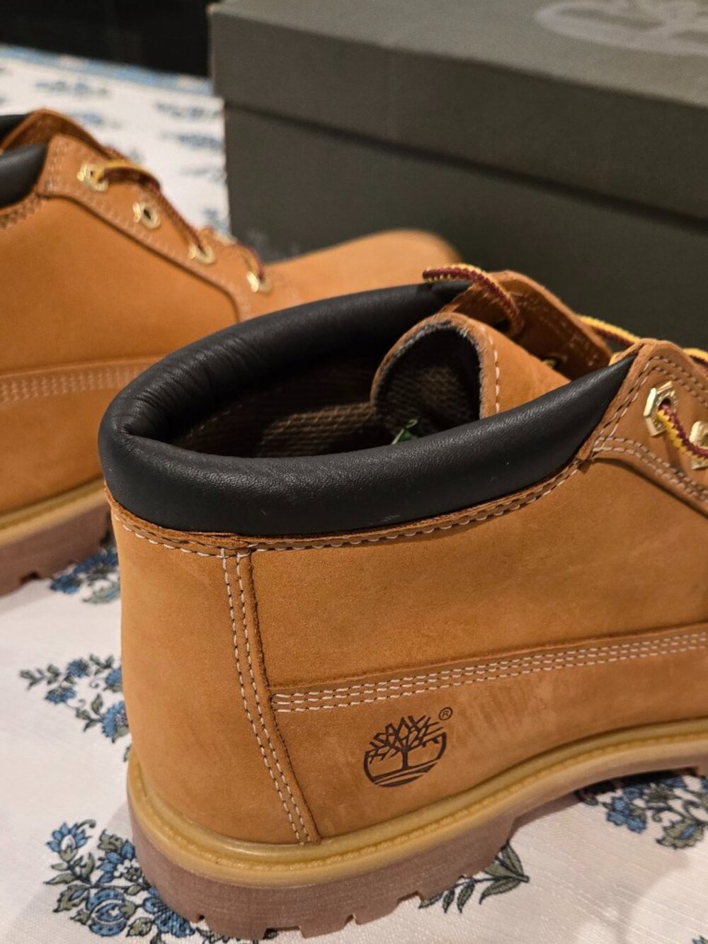 Timberland Waterproof Boots Women Size 10 Wheat Nubuck NEW In Box Classic